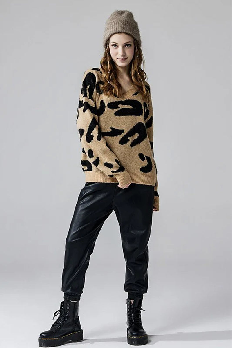 Plus Fuzzy Mohair Jacquard V-Neck Leopard Sweater